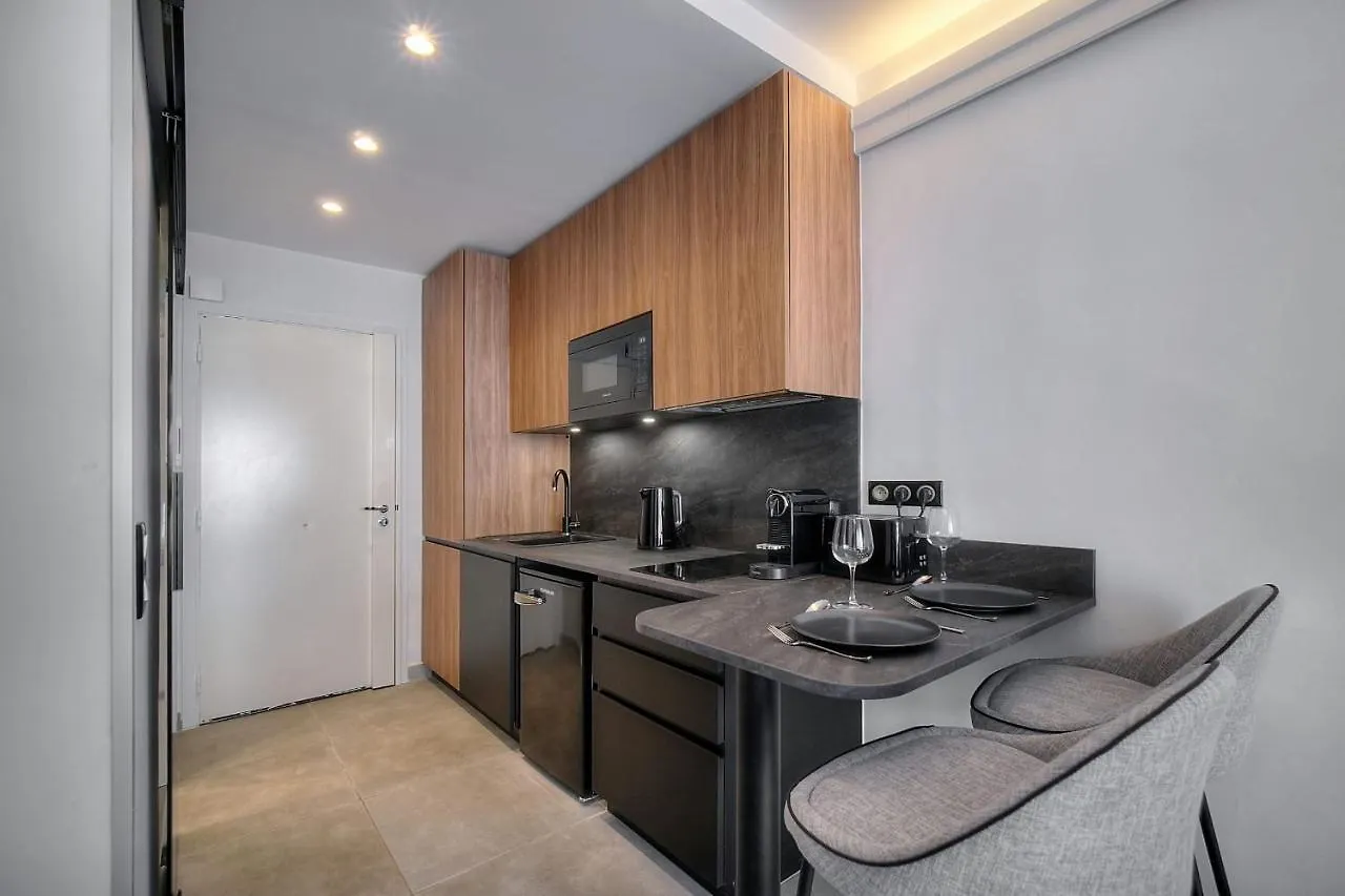 Cannes Luxury Rental - Stunning Apartment With Terrace To Rent Grand Hotel
