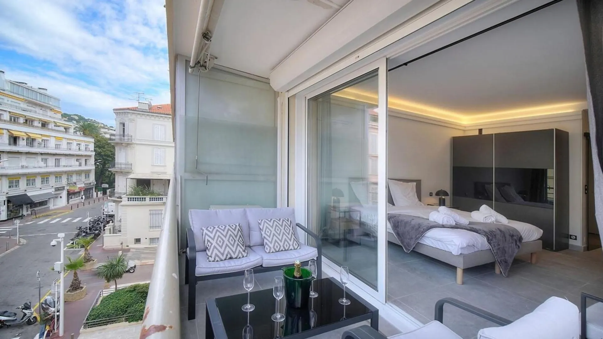 Cannes Luxury Rental - Stunning Apartment With Terrace To Rent Grand Hotel
