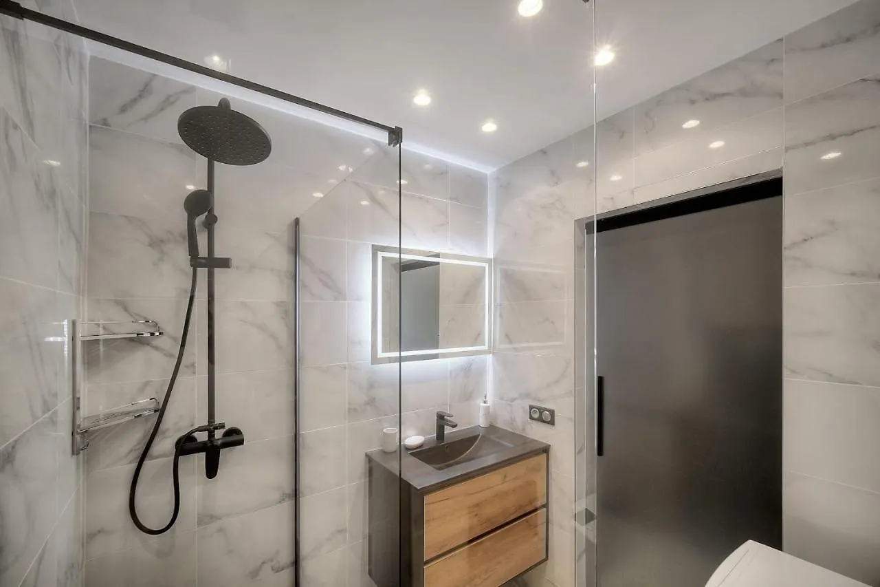 Cannes Luxury Rental - Stunning Apartment With Terrace To Rent Grand Hotel